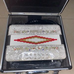 Accordion for sale! 🪗 (SOLD)